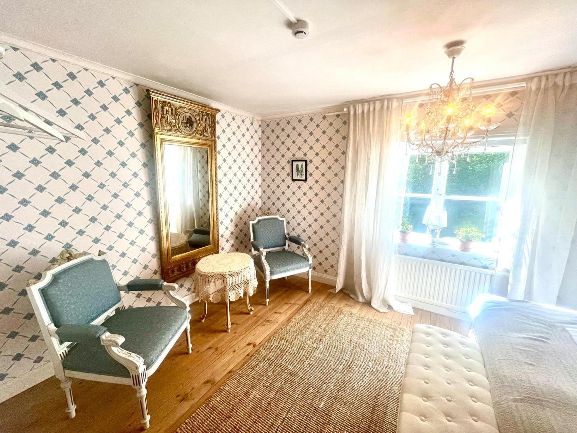 Loevstabruks Vaerdshus Och Brukshotellet Aenkehuset المظهر الخارجي الصورة